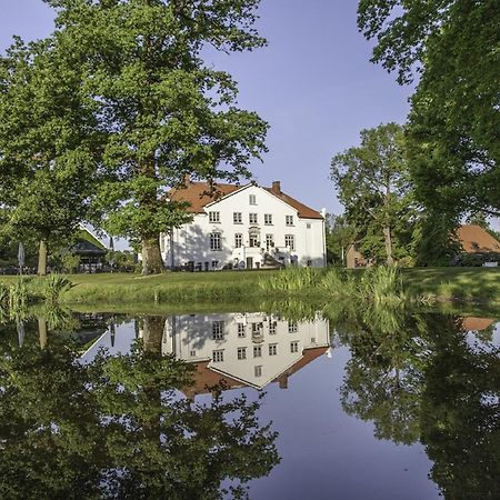 Hotel & Gaestehaus Gut Kaden Alveslohe Экстерьер фото