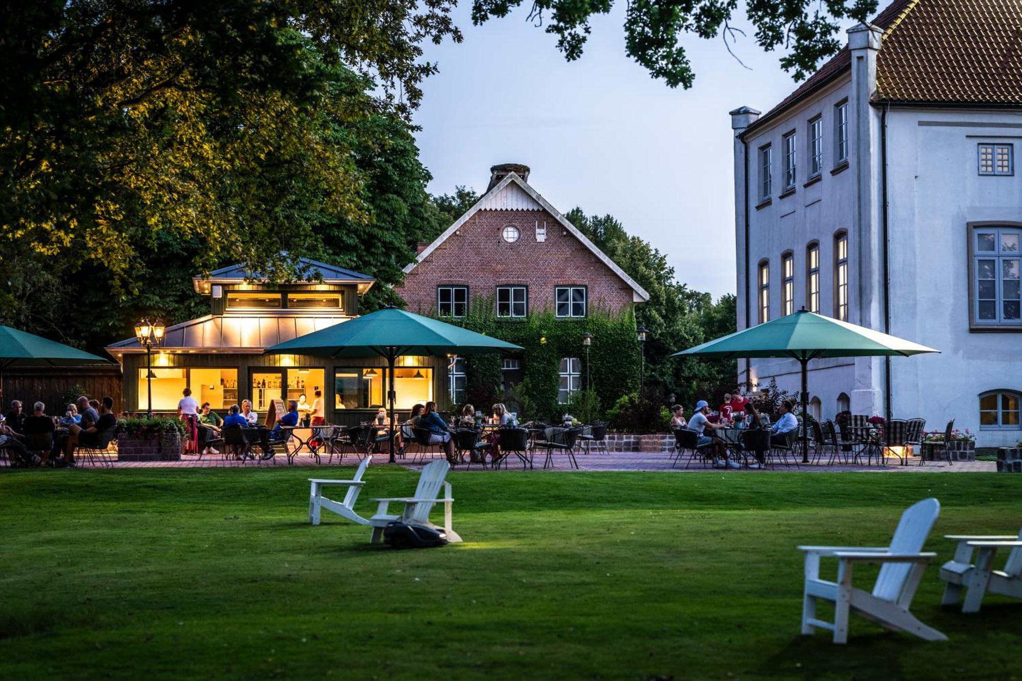 Hotel & Gaestehaus Gut Kaden Alveslohe Экстерьер фото
