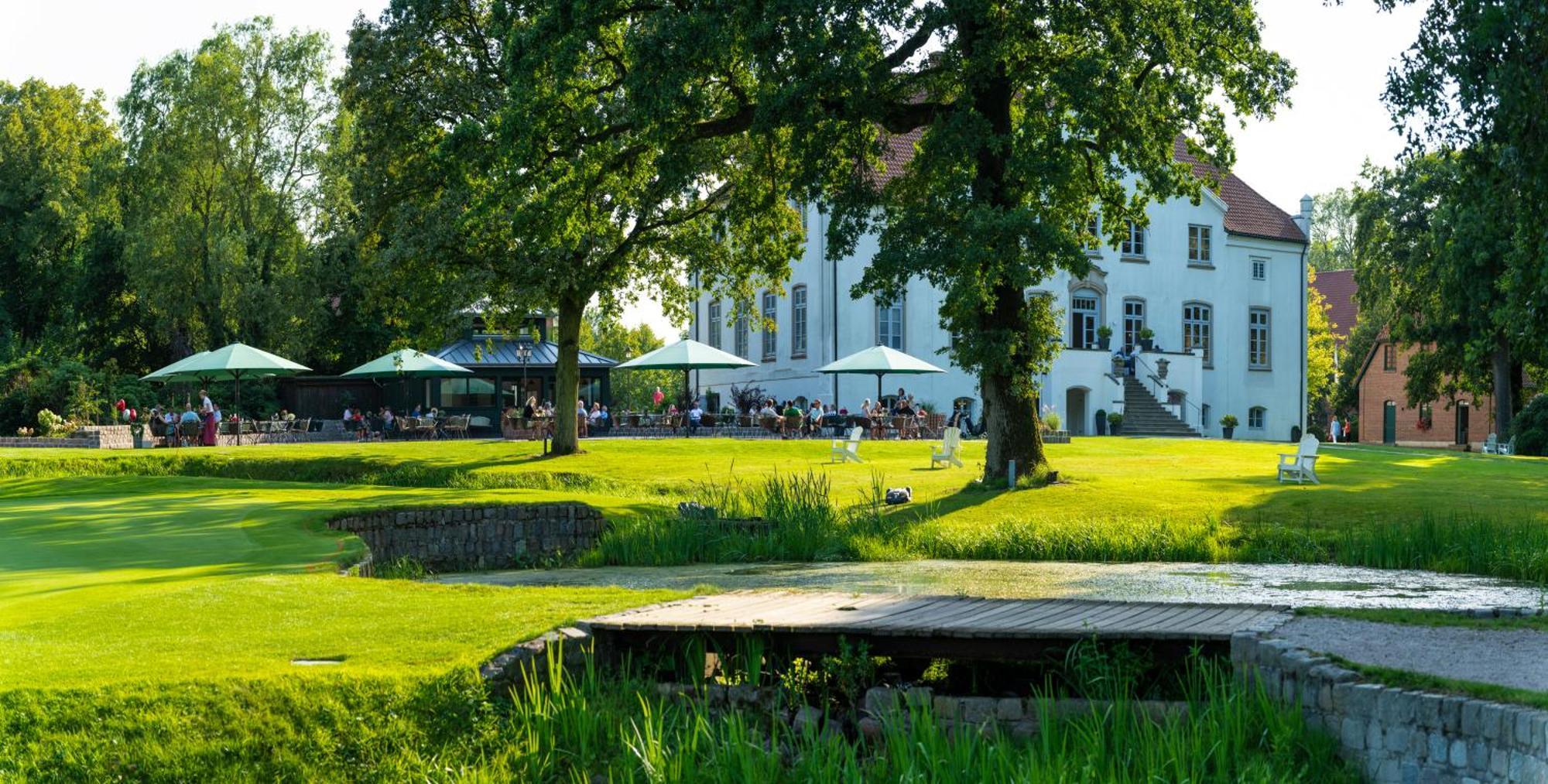 Hotel & Gaestehaus Gut Kaden Alveslohe Экстерьер фото